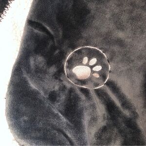 NIP! XL Dog Blanket Plush Waterproof 50x60” Reversible Pet Travel Throw PETMAKER